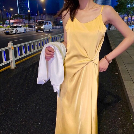 百搭纯色宽松纽结连衣裙